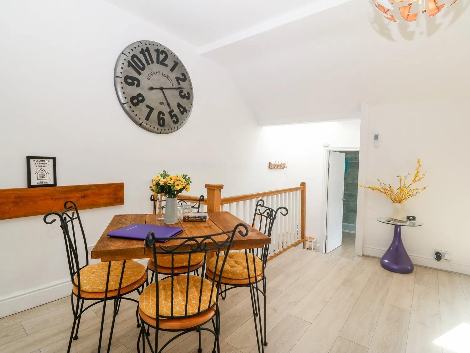 'Llandudno Central' - 2 Bed Luxury Flat, Close To Town And Beaches Exteriör bild